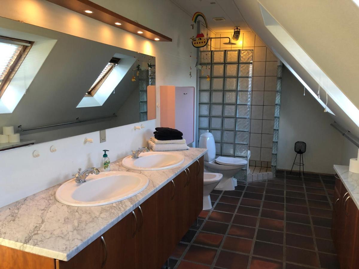 Dejligt Vaerelse Med Eget Bad Og Havudsigt Apartment Assens Exterior photo
